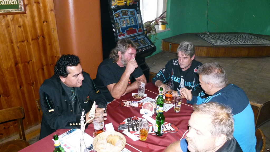 img00004.jpg