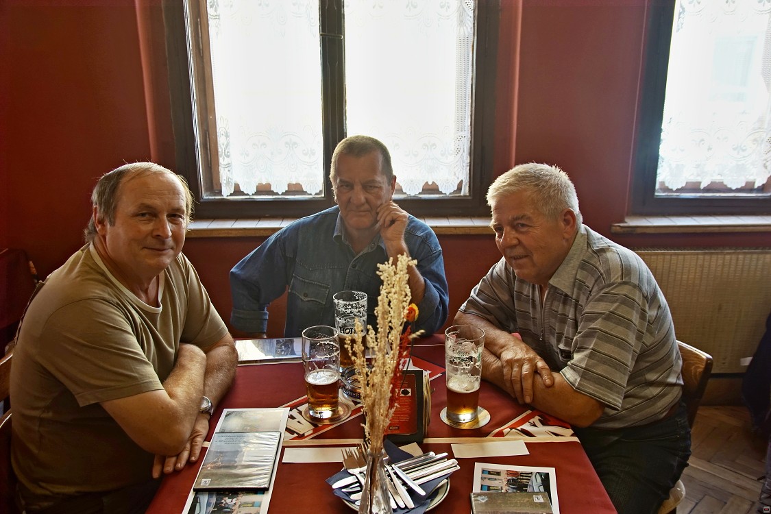 img00007.jpg
