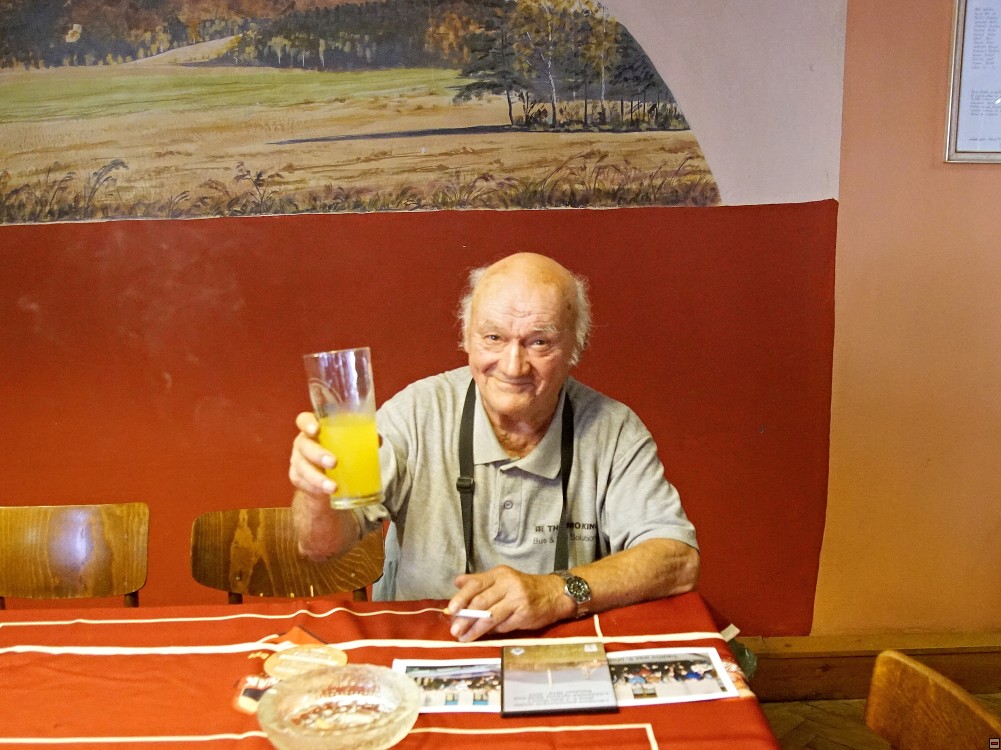 img00011.jpg