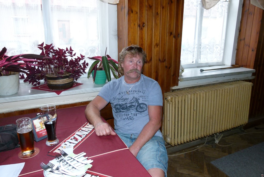 img00002.jpg