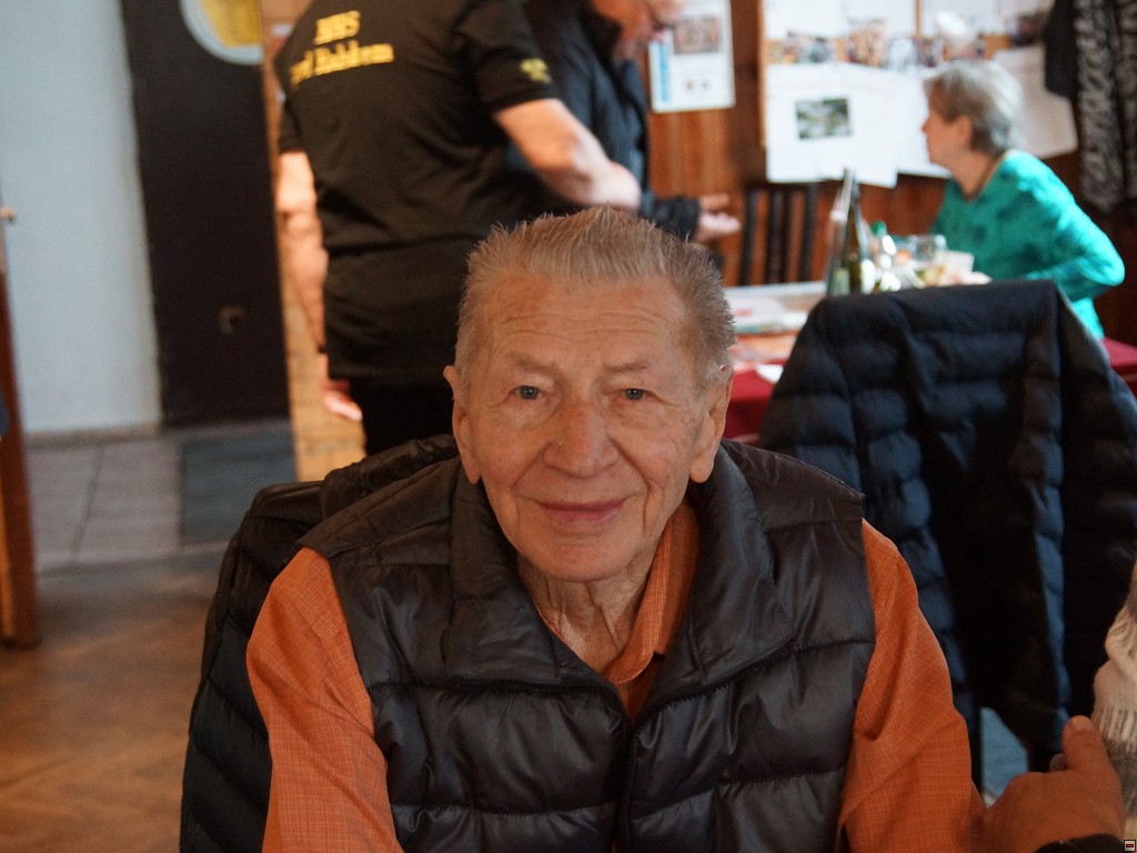 img00032.jpg