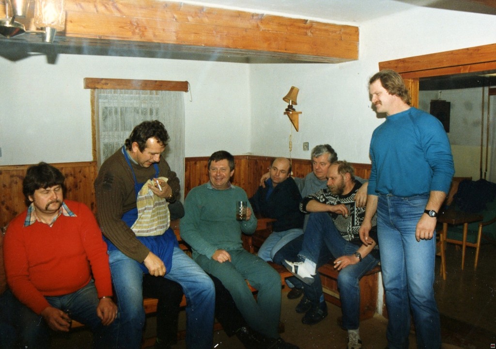 img00019.jpg
