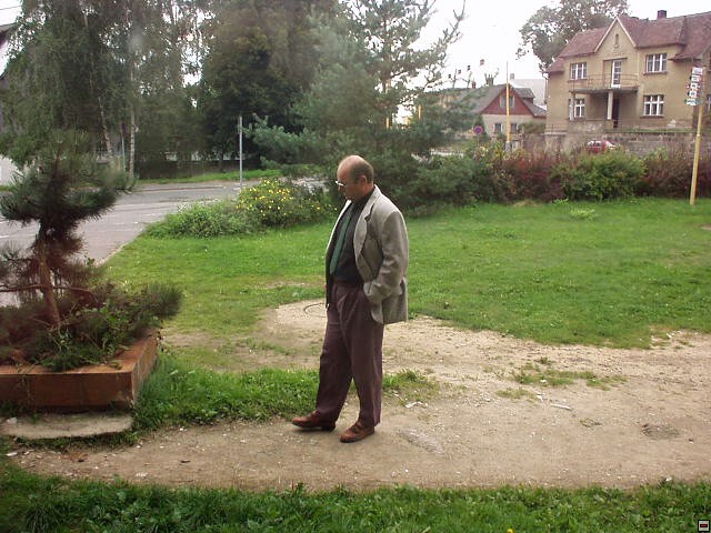 img00006.jpg