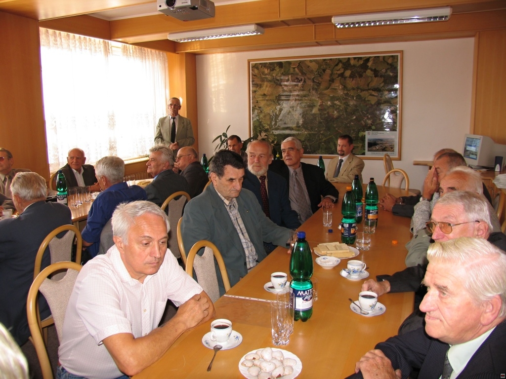 img00006.jpg