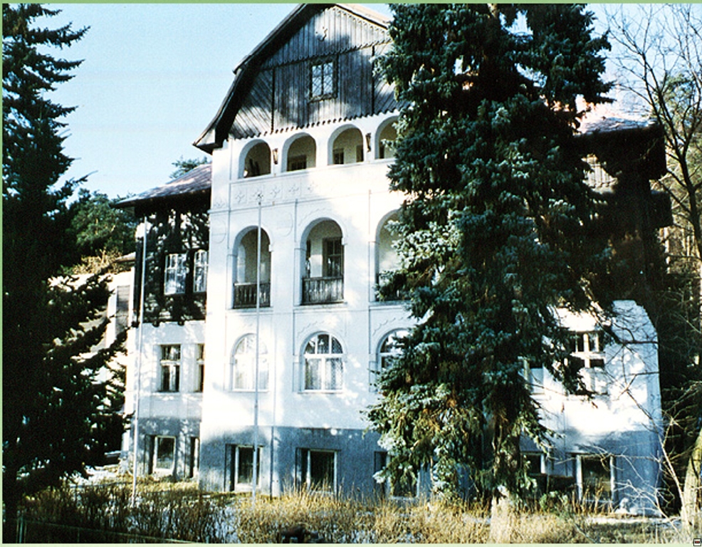 img00060.jpg
