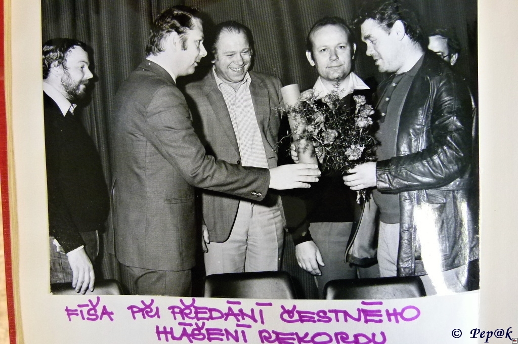 img00107.jpg
