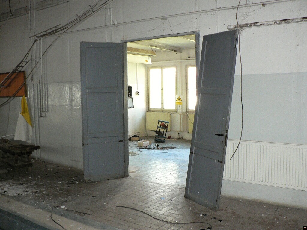 img00016.jpg