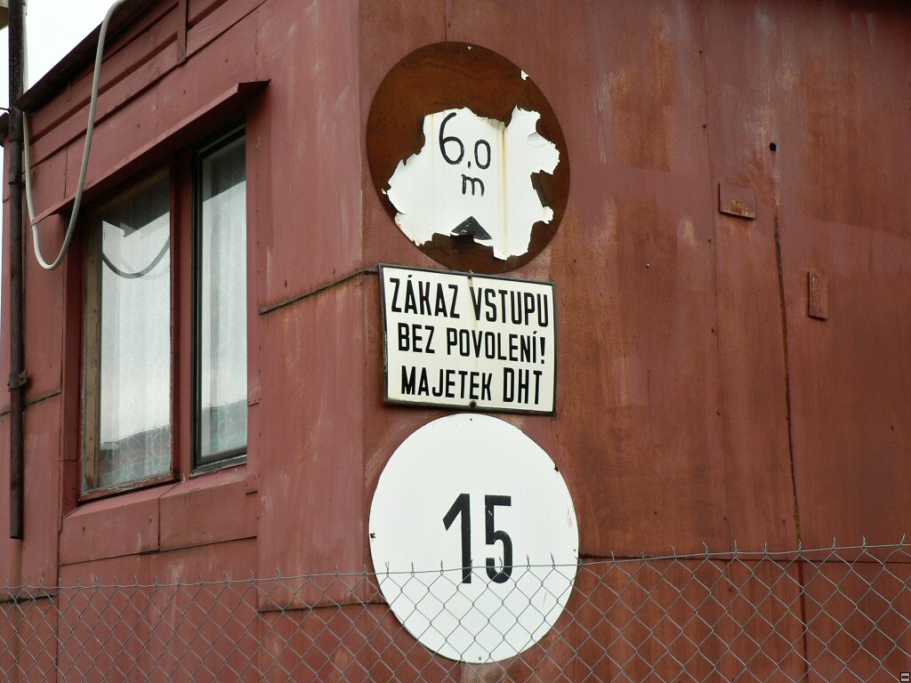 img00100.jpg