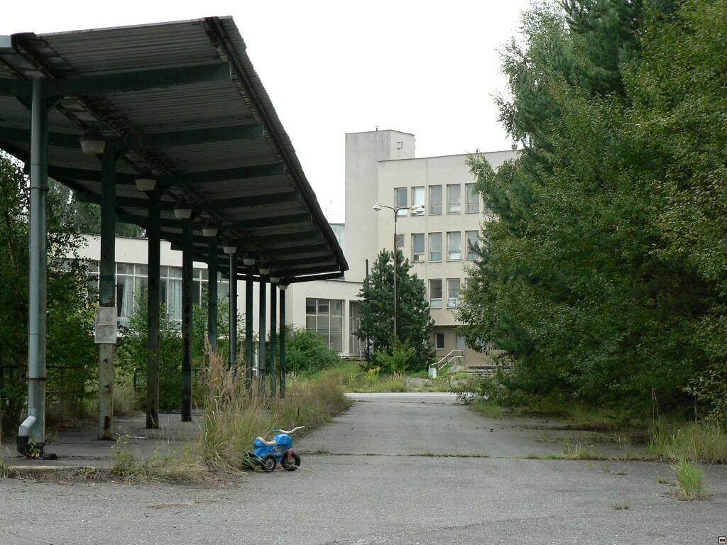 img00105.jpg