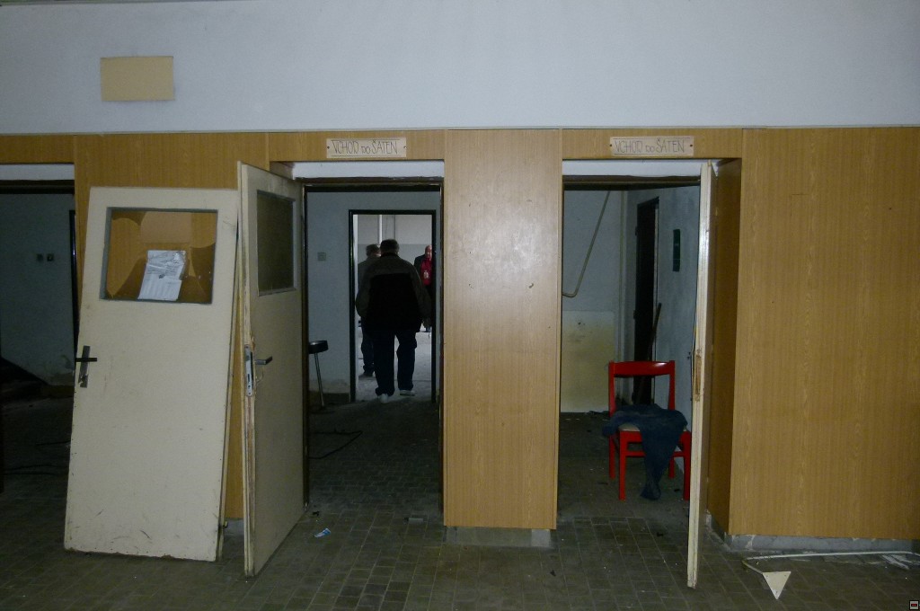 img00060.jpg