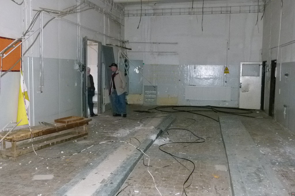 img00077.jpg